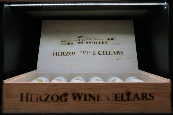 Schevenels winkelinrichting De Wijnwinkel